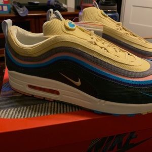 Meet your Posher, George